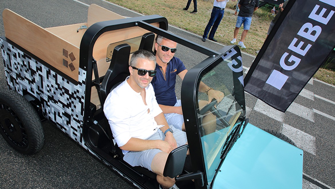 Les heureux gagnants des 4 "bagnoles" électriques