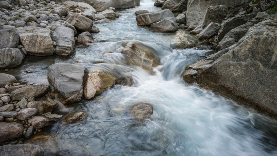 La rivière Maïra, qui a donné son nom au WC lavant Geberit AquaClean Maïra La rivière Maïra, qui a donné son nom au WC lavant Geberit AquaClean Maïra
