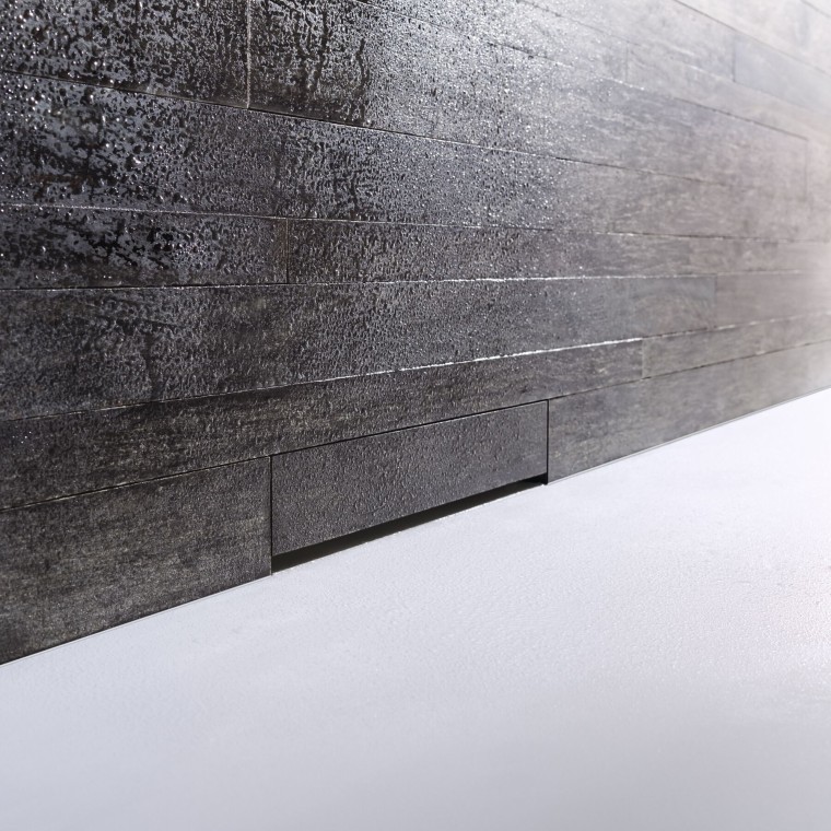 Évacuation murale Geberit avec couvercle personnalisé Évacuation murale Geberit avec couvercle personnalisé