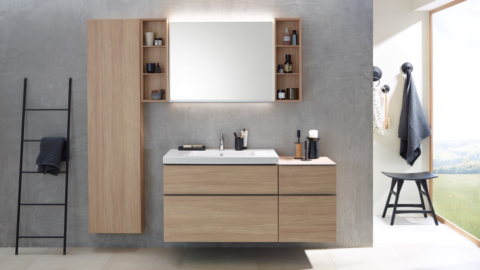 Espace lavabo aménagé avec des meubles de la collection Geberit iCon Espace lavabo aménagé avec des meubles de la collection Geberit iCon