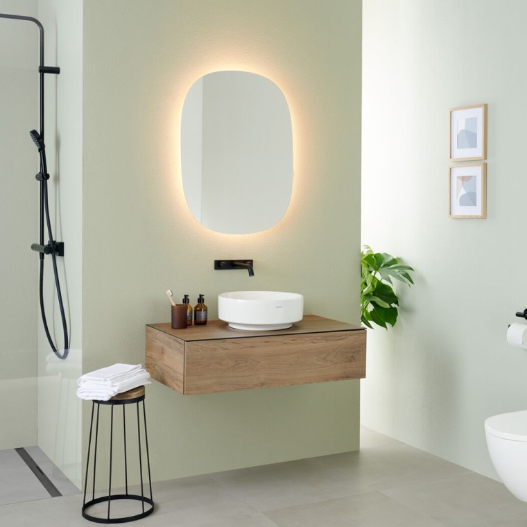 Miroir Geberit Option avec vasque à poser VariForm et meuble de salle de bains Miroir Geberit Option avec vasque à poser VariForm et meuble de salle de bains