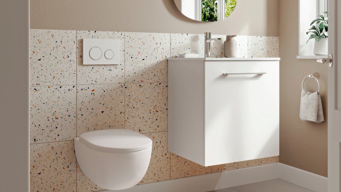 Petite salle de bains Geberit Selnova avec WC suspendu et lavabo Petite salle de bains Geberit Selnova avec WC suspendu et lavabo