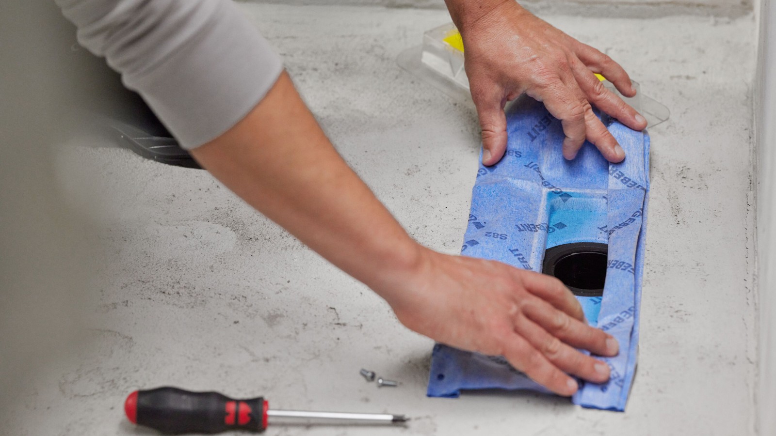 Étanchéité sur le canivelle de douche CleanLine