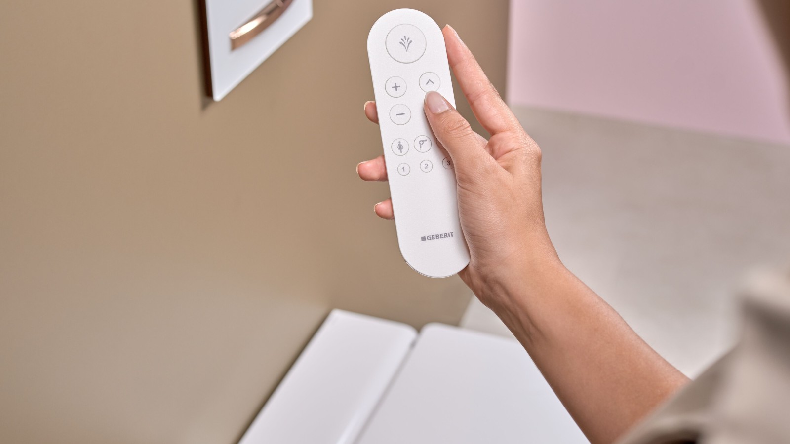 Geberit AquaClean Maïra avec télécommande