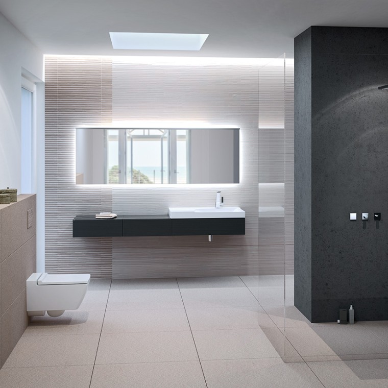 Salle de bains équipée d'un WC Geberit Xeno² sans bride, d'une plaque de déclenchement Sigma70 et d'un lavabo Salle de bains équipée d'un WC Geberit Xeno² sans bride, d'une plaque de déclenchement Sigma70 et d'un lavabo