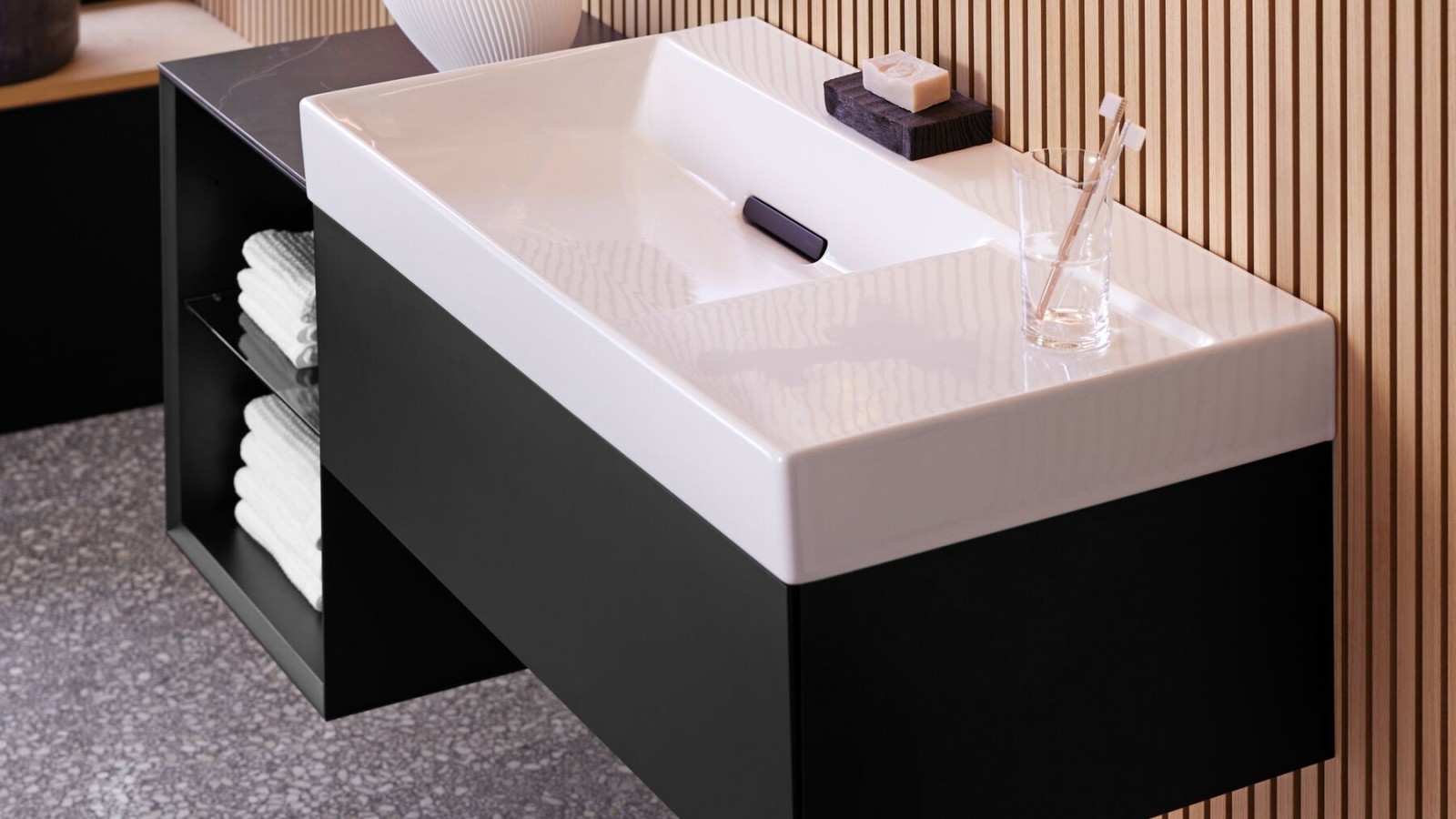 Lavabo Geberit ONE avec surface en céramique de haute qualité Lavabo Geberit ONE avec surface en céramique de haute qualité