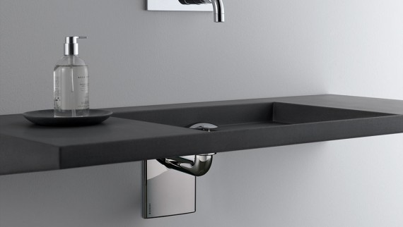 Lavabo Geberit avec robinets et siphon