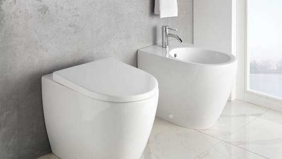 Combinaison Geberit iCon WC et bidet sur pied Combinaison Geberit iCon WC et bidet sur pied