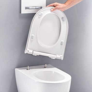 WC Geberit ONE avec couvercle et lunette d’abattant amovibles WC Geberit ONE avec couvercle et lunette d’abattant amovibles