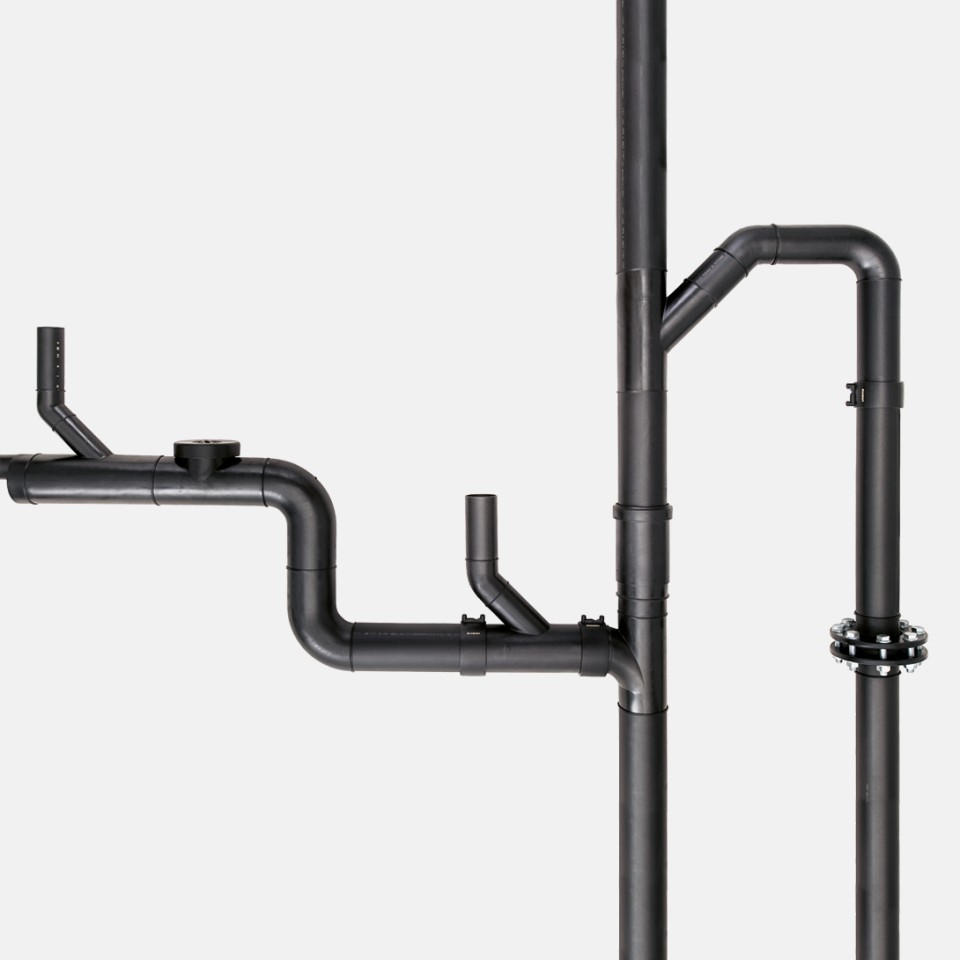 Réseau Geberit PE constitué de divers raccords et avec différents procédés d'assemblage Réseau Geberit PE constitué de divers raccords et avec différents procédés d'assemblage