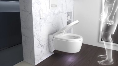 Capteur de proximité du WC lavant Geberit AquaClean Maïra activé