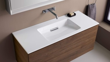 Geberit ONE lavabo avec bord fin lavabo et meuble en noyer carya