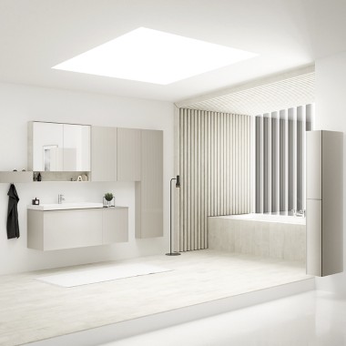 Salle de bains lumineuse avec la collection Geberit Acanto (© Geberit)