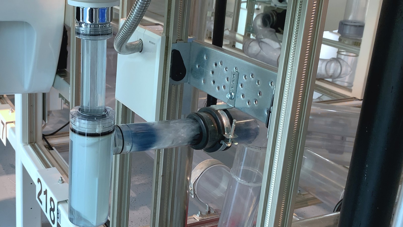 Le bouchon se désagrège et est évacué Le bouchon se désagrège et est évacué