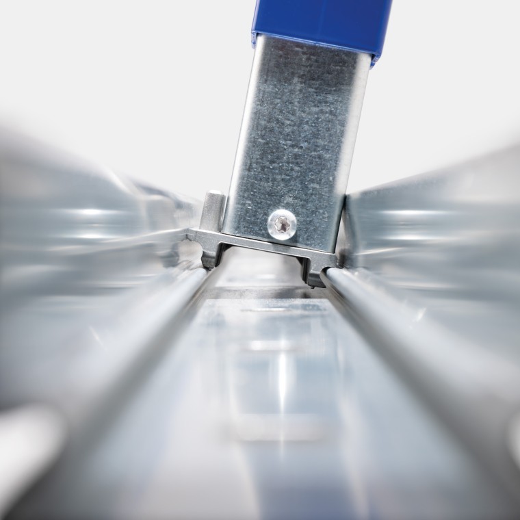 Installation simple d'un élément Duofix. Installation simple d'un élément Duofix.