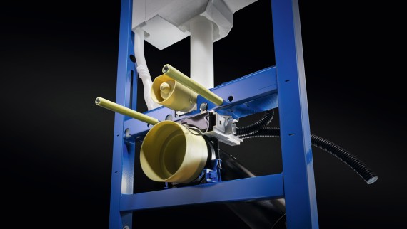 Connexion électrique préparée via le boîtier Geberit Power & Connect Box