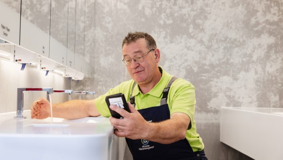 Commande directe de la robinetterie de lavabo via Bluetooth Commande directe de la robinetterie de lavabo via Bluetooth