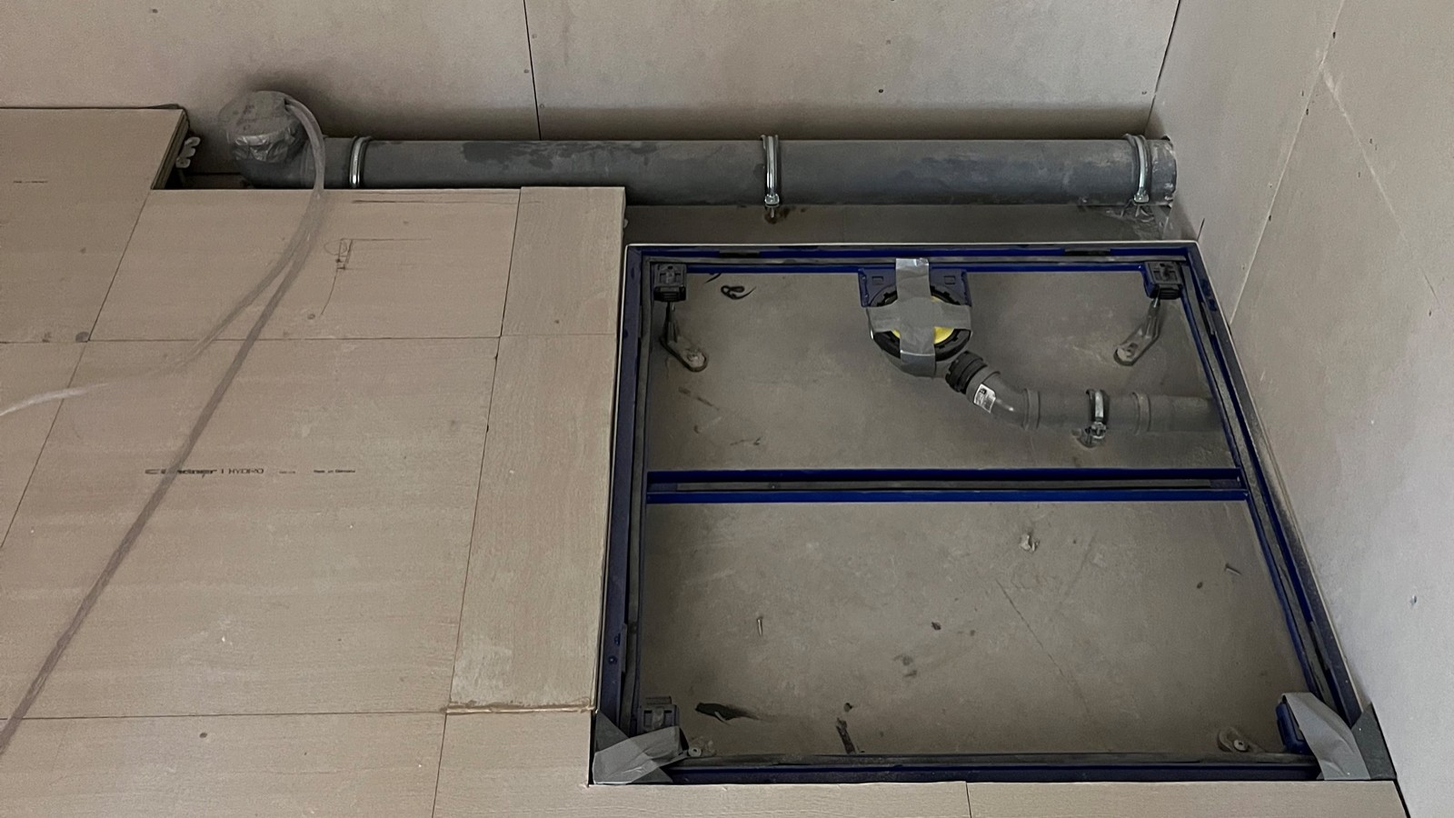 Culottes Geberit Sovent et conduites Silent-db20 (© Siim Kingisepp)