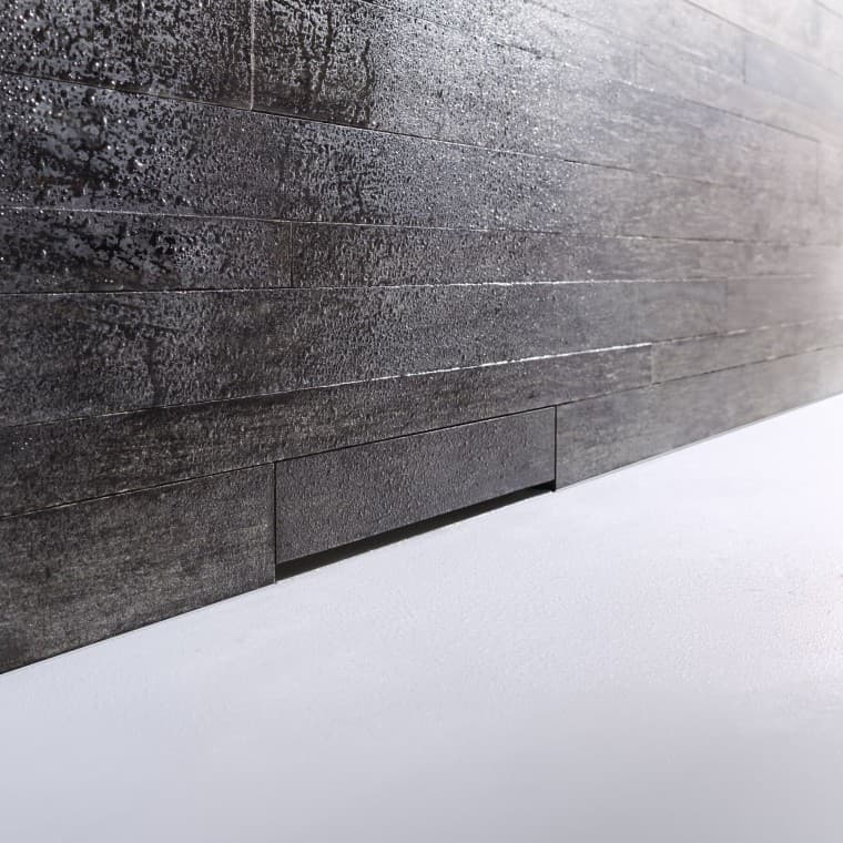 Évacuation murale Geberit avec couvercle personnalisé Évacuation murale Geberit avec couvercle personnalisé