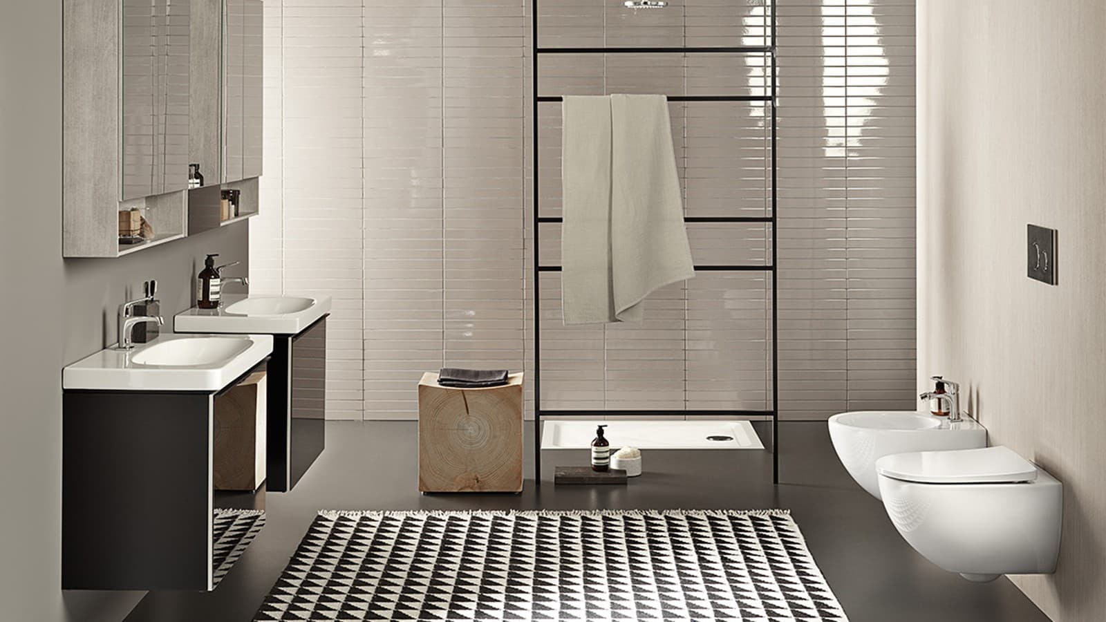 Salle de bains Acanto avec WC suspendu Salle de bains Acanto avec WC suspendu