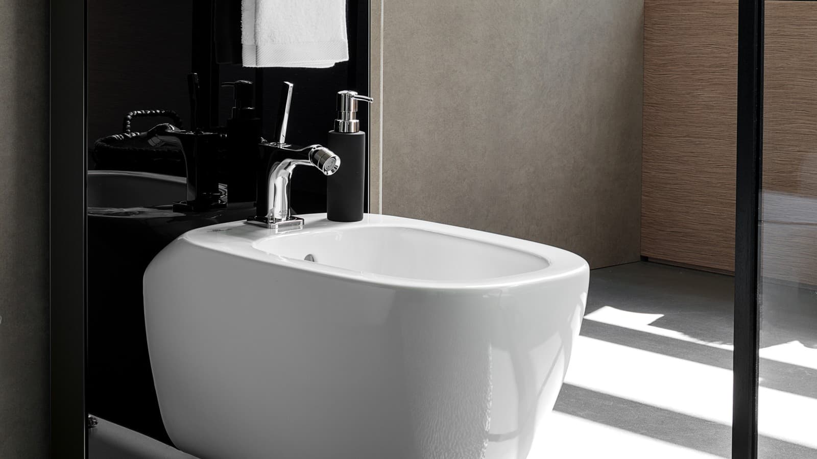 Geberit Monolith pour bidet (© Geberit) Geberit Monolith pour bidet (© Geberit)