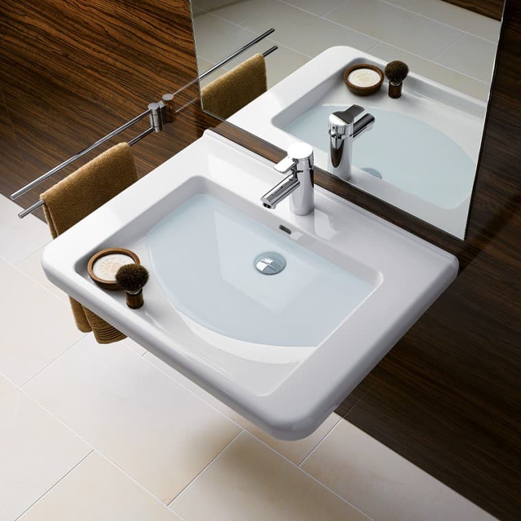 Lavabo Geberit Renova Comfort Square adapté PMR Lavabo Geberit Renova Comfort Square adapté PMR
