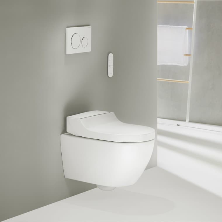 Geberit AquaClean Tuma Comfort Geberit AquaClean Tuma Comfort