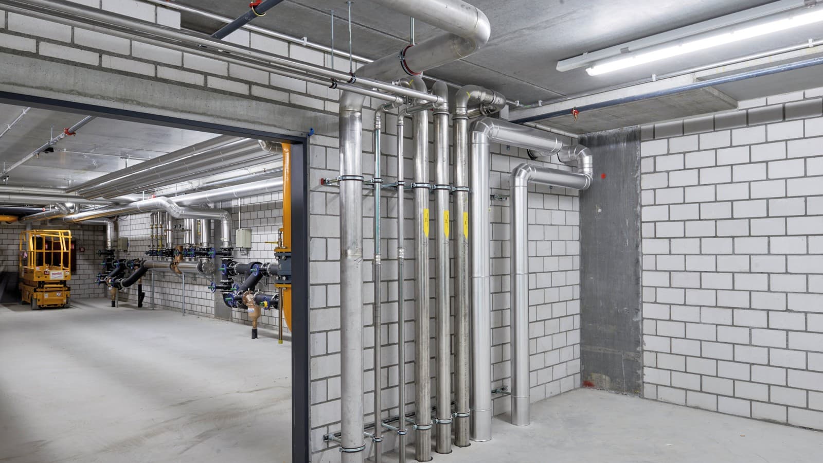 Acier inoxydable Geberit Mapress avec le marquage jaune pour le gaz méthane Acier inoxydable Geberit Mapress avec le marquage jaune pour le gaz méthane