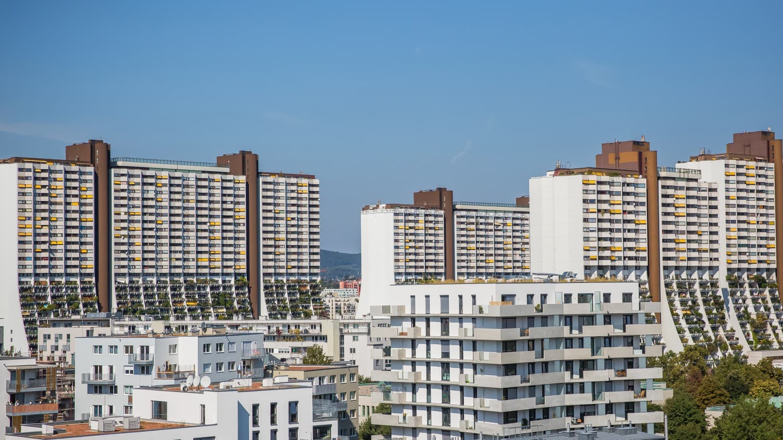 Le complexe de logements sociaux Alt-Erlaa compte plus de 3 200 appartements. (© Agata Kadar - stock.adobe.com) Le complexe de logements sociaux Alt-Erlaa compte plus de 3 200 appartements. (© Agata Kadar - stock.adobe.com)