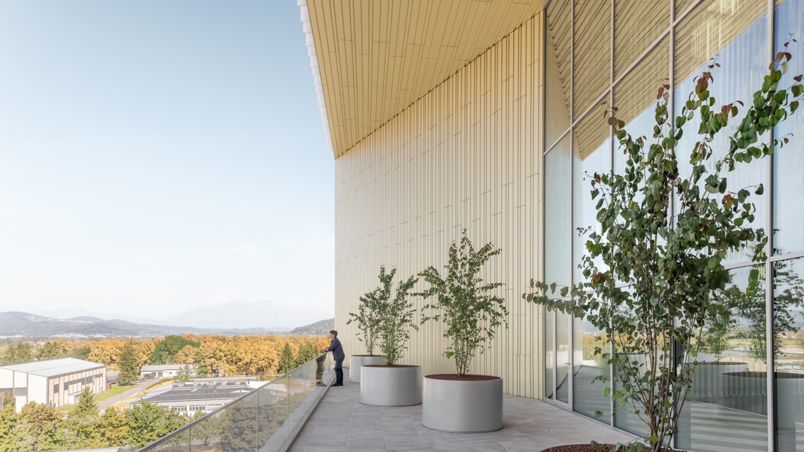 Une vue spectaculaire : depuis les terrasses, on domine toute la ville de Ljubljana (© Ana Skobe) Une vue spectaculaire : depuis les terrasses, on domine toute la ville de Ljubljana (© Ana Skobe)