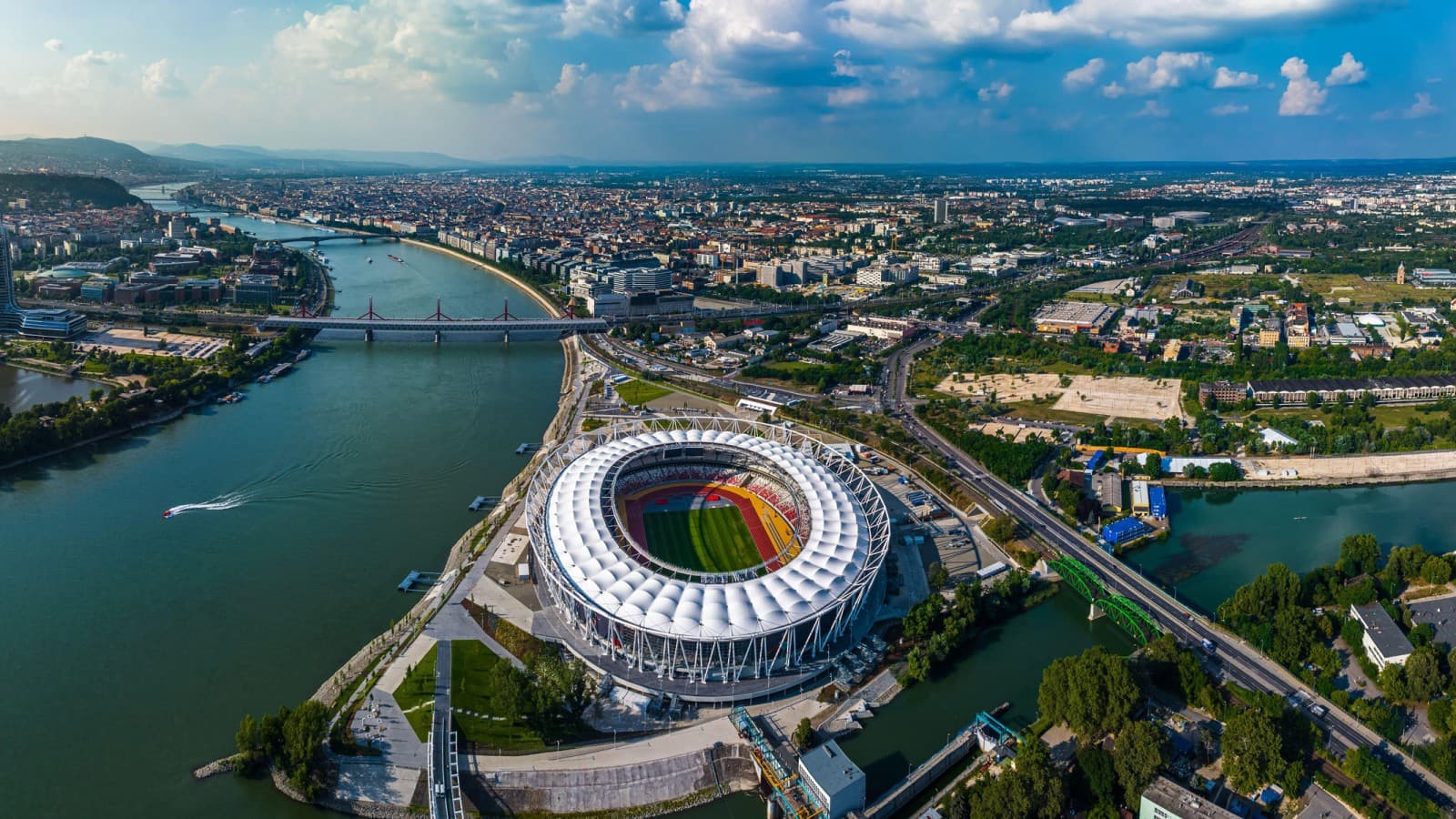 Stade national d’athlétisme de Budapest (© ZGPhotography / Alamy Stock Photo) Stade national d’athlétisme de Budapest (© ZGPhotography / Alamy Stock Photo)