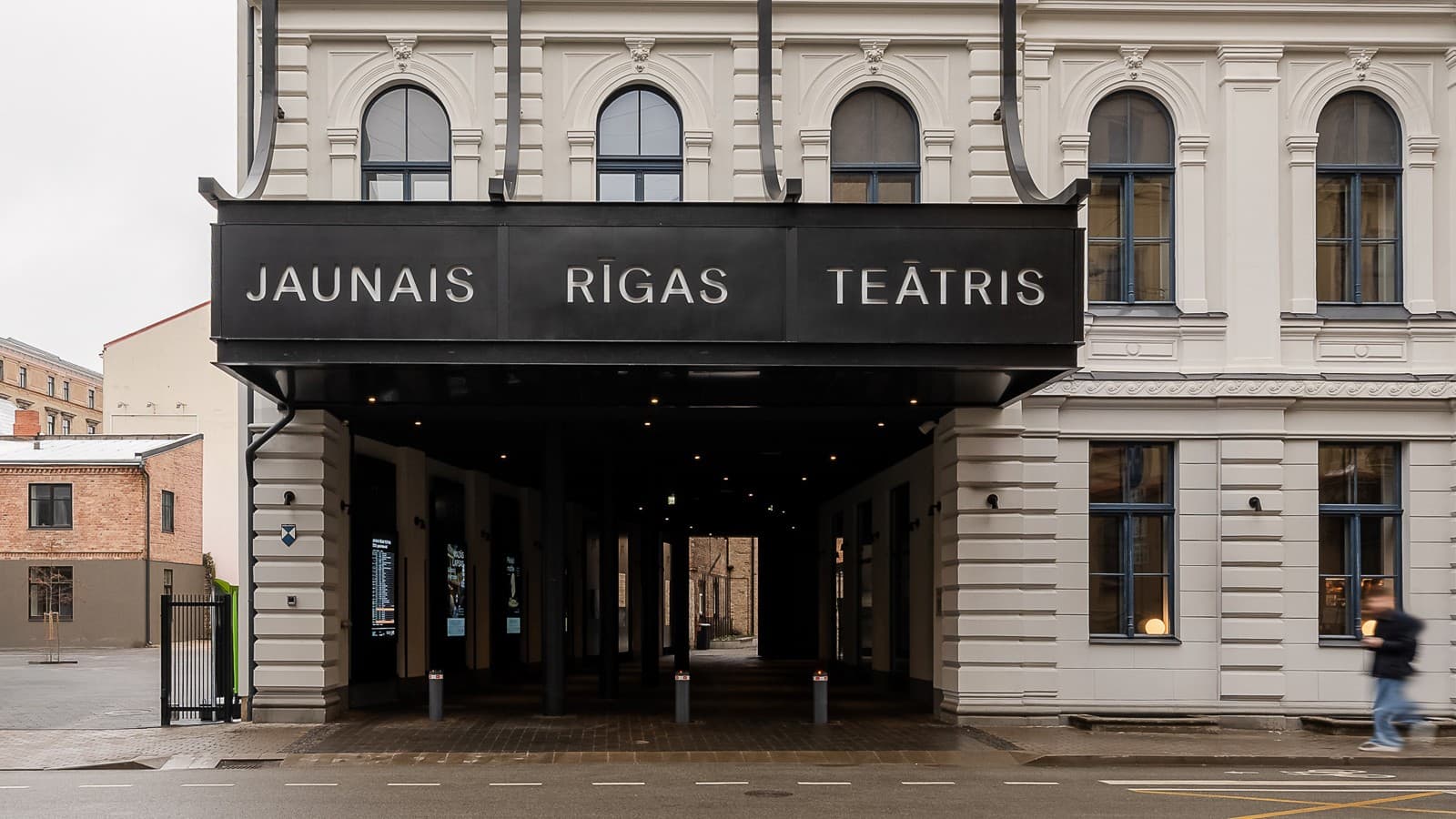 Le vénérable New Riga Theatre sous un nouveau jour (© Jānis Salmanis) Le vénérable New Riga Theatre sous un nouveau jour (© Jānis Salmanis)