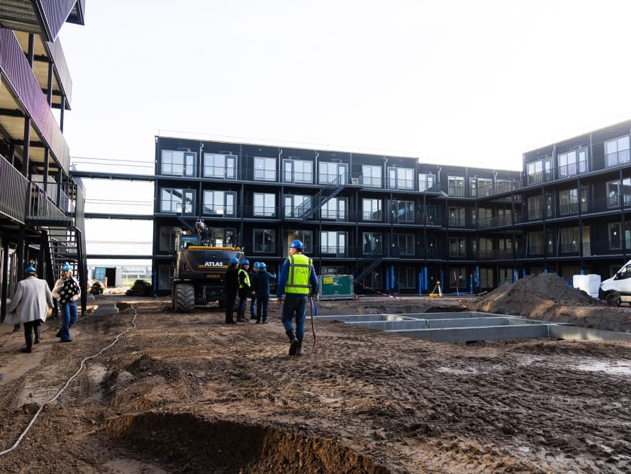 Qu’elles aient 2, 8 ou 18 étages – les maisons et modules de Moos sont durablement réutilisables (© Fotostudio Gerard-Jan Vlekke/Fotovak BV) Qu’elles aient 2, 8 ou 18 étages – les maisons et modules de Moos sont durablement réutilisables (© Fotostudio Gerard-Jan Vlekke/Fotovak BV)