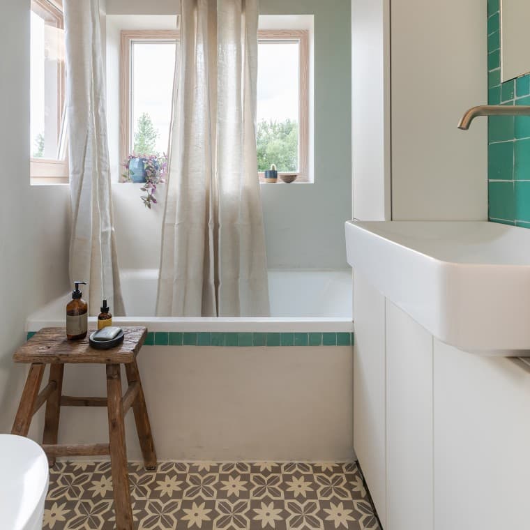 Le « tiny hammam » de Marjolein Jonker sur 4 m² (© Chiela van Meerwijk) Le « tiny hammam » de Marjolein Jonker sur 4 m² (© Chiela van Meerwijk)