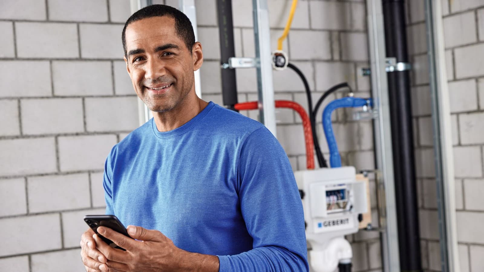 Commande et configuration de l'unité de rinçage hygiénique Geberit HS50 via l'application Geberit Control. Commande et configuration de l'unité de rinçage hygiénique Geberit HS50 via l'application Geberit Control.