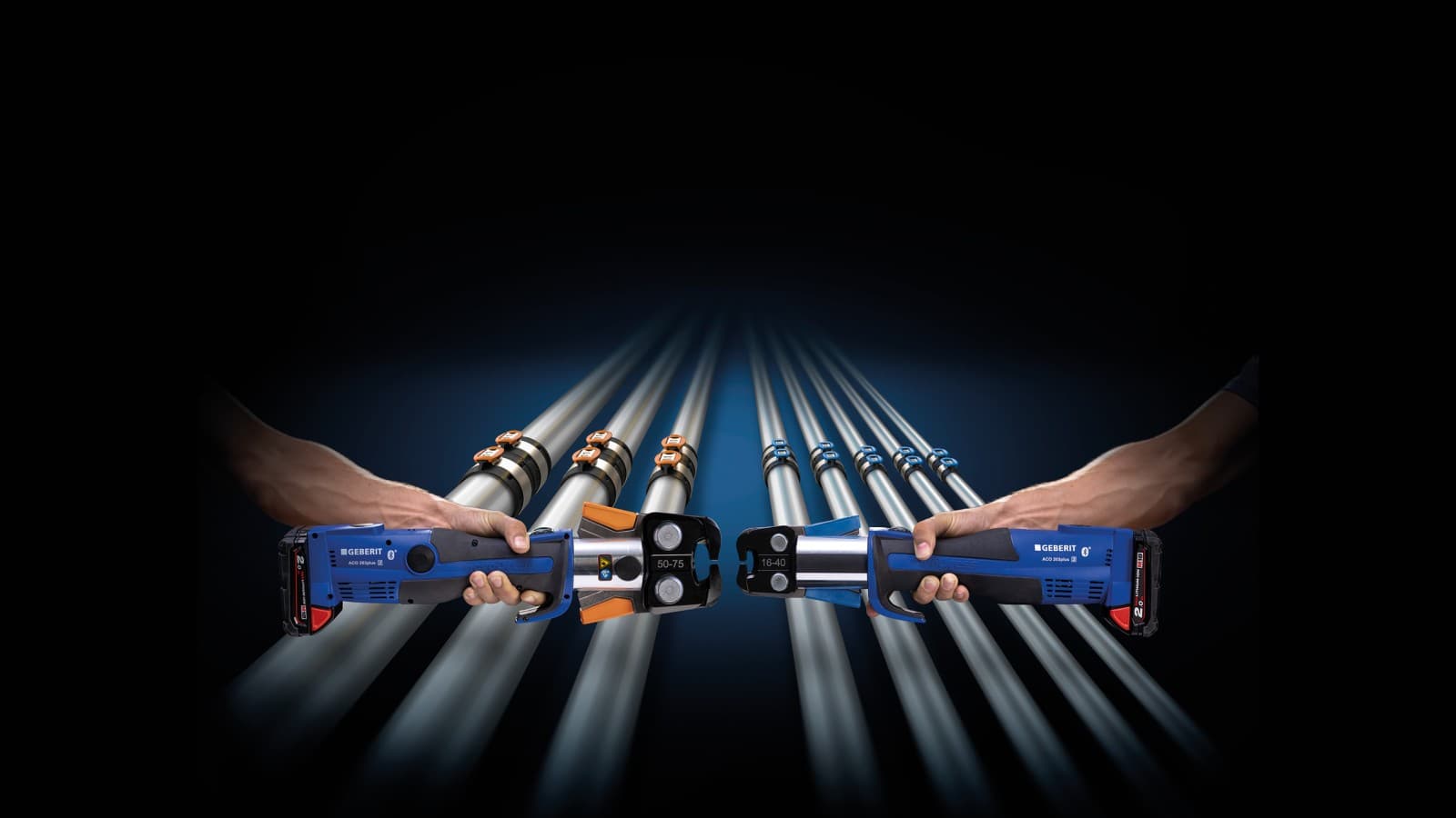 Presser efficacement les conduites Geberit avec la gamme compacte de machines pour toutes les applications Presser efficacement les conduites Geberit avec la gamme compacte de machines pour toutes les applications
